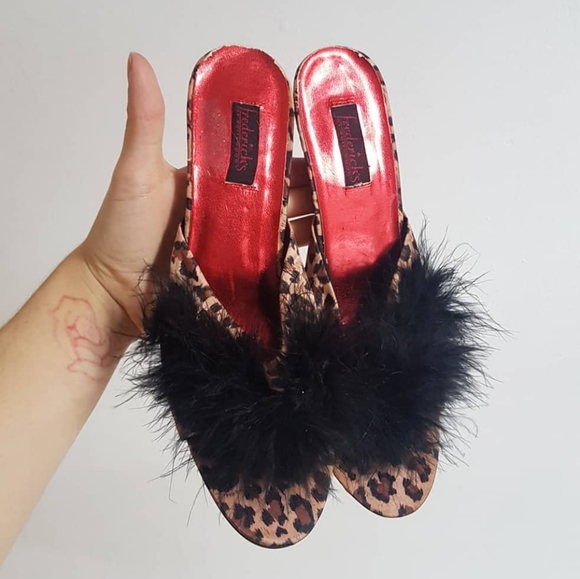 Vintage fluffy kitten heels - Picture 6 of 6